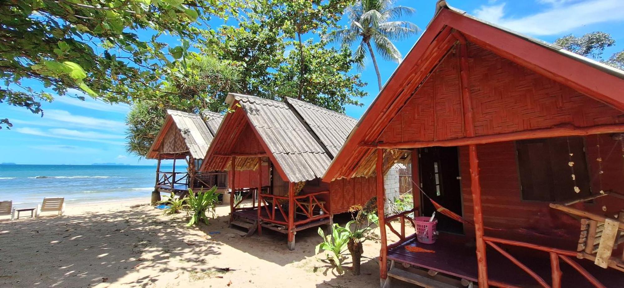 Breizh Cape Beach Bungalows Ko Lanta Dış mekan fotoğraf